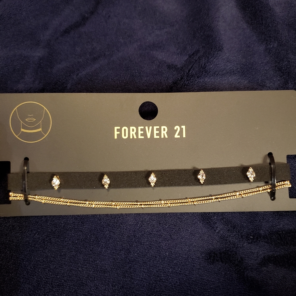 BLACK & GOLD CHOKER F21